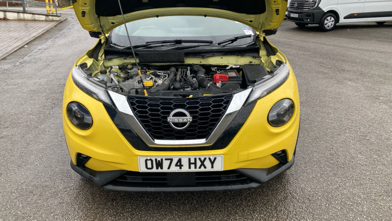 Nissan Juke 1.0 DiG-T Tekna 5dr DCT Petrol Hatchback